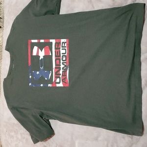 Under Armour 2XL mens heat gear short sleeve shirt